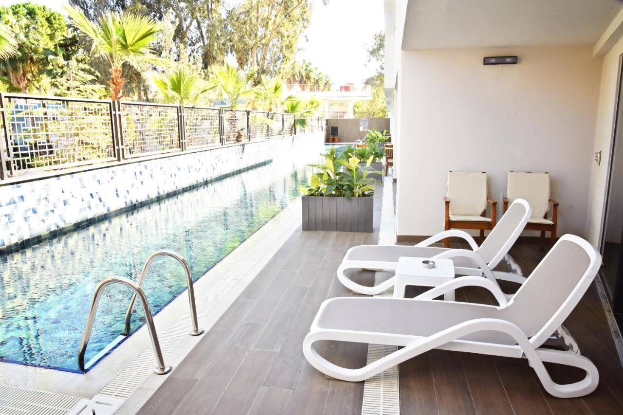 Deluxe Double or Twin Room Pool Access