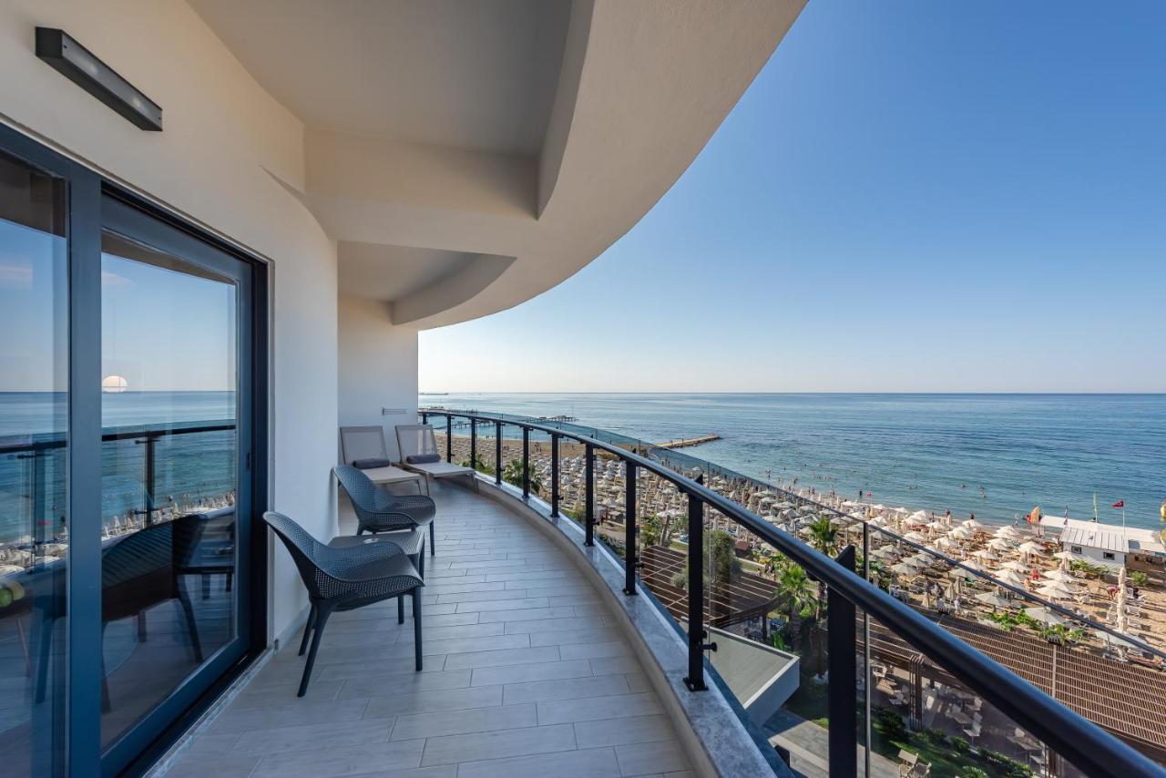 Double Room Pool View